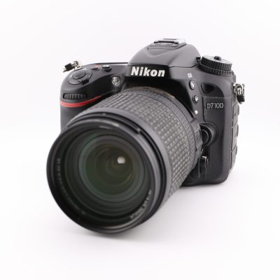 Kit Nikon D7100 + objectif 14-140mm